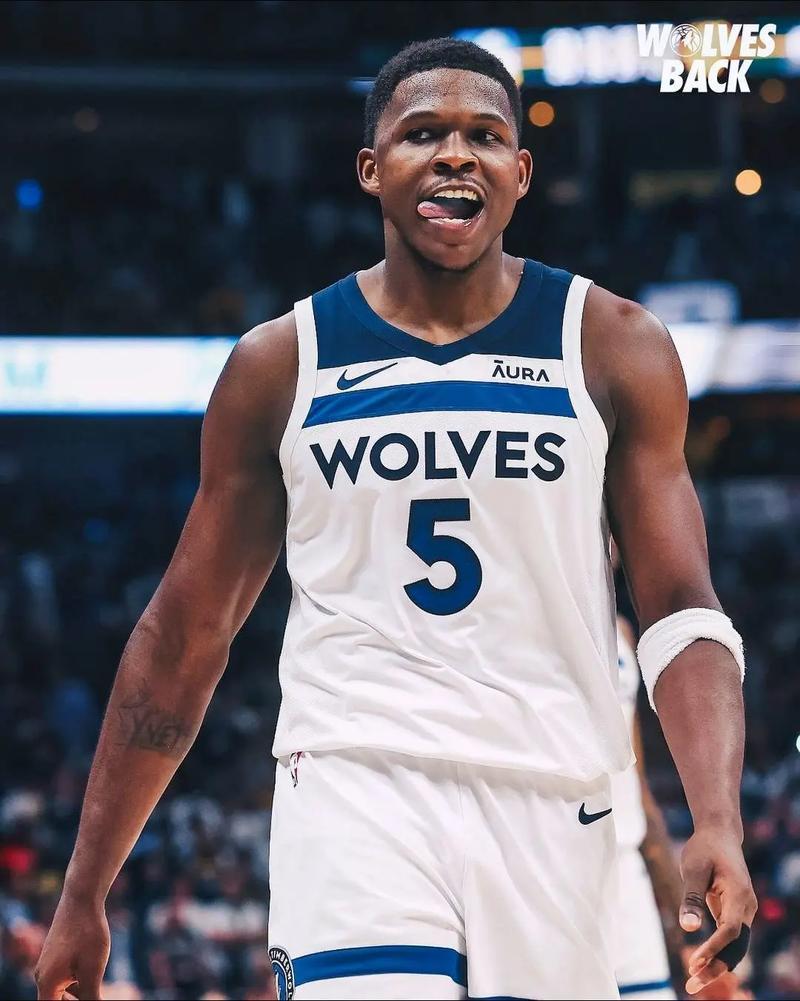 训练课后明尼苏达森林狼调整名单以备NBA季后赛,绝杀压哨环节打磨,球迷炸锅,赛程密集仍需轮换的简单介绍 训练课后明尼苏达森林狼调整名单以备NBA季后赛,绝杀压哨环节打磨,球迷炸锅,赛程密集仍需轮换的简单介绍