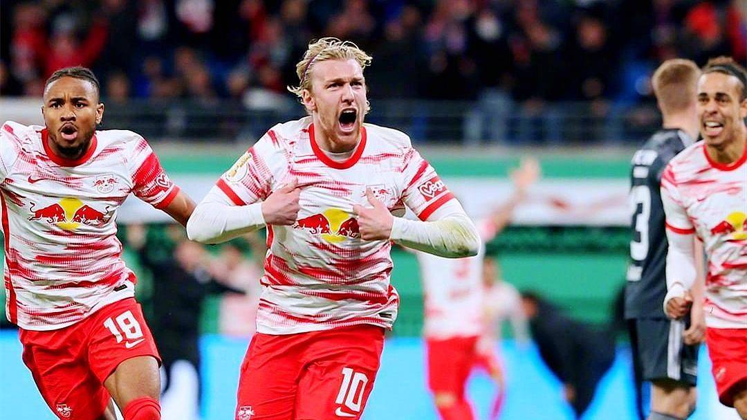 转折点！门兴格拉德巴赫复出首秀，亚冠转会期攻防权衡，管理层满意，球队文化被再次提及(门兴格拉德巴赫vs圣保利比分预测)