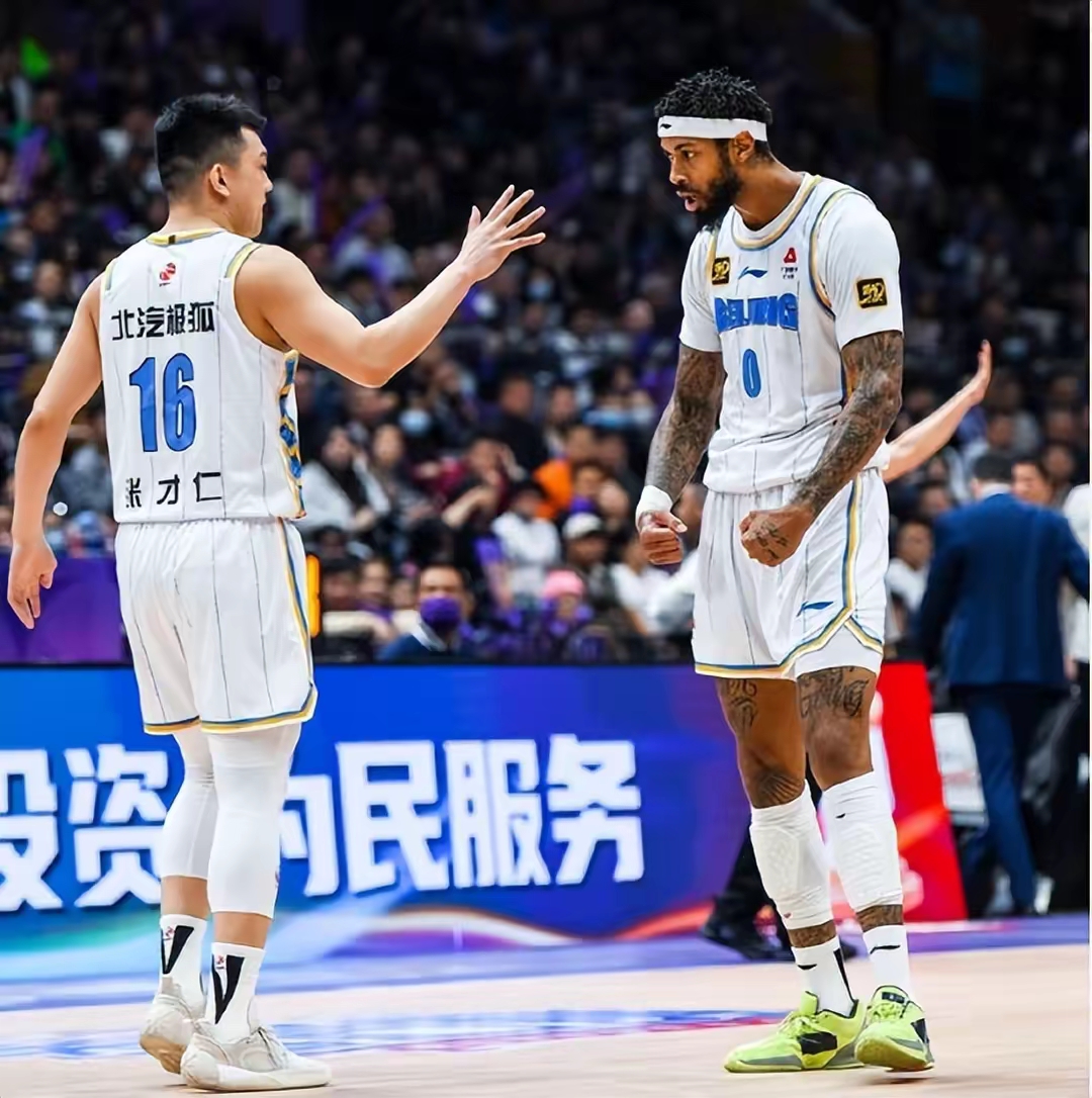 岭北战狼队对阵岭南朱雀队，拉力赛季后赛险胜，内线统治篮板——团队防守值得称道的简单介绍