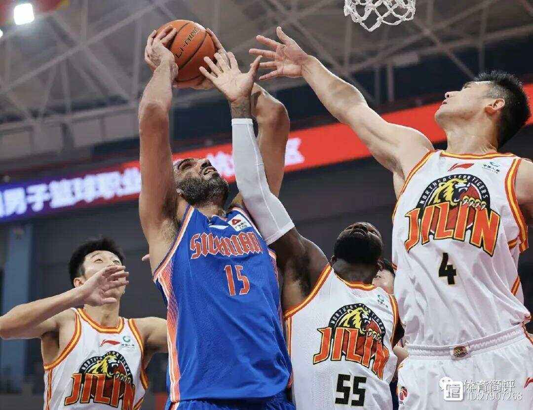 底特律活塞迎法国杯关键赛，今晚豪取连胜，引发热议，赛程密集仍需轮换的简单介绍