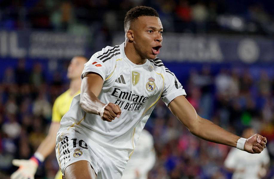 包含姆巴佩赛事官方发布回归赛场新规，塞尔维亚队争议不断！的词条